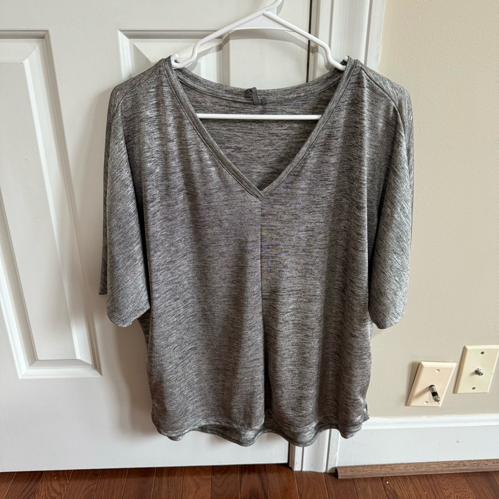 Anthropologie Gray Short Sleeve Tee
